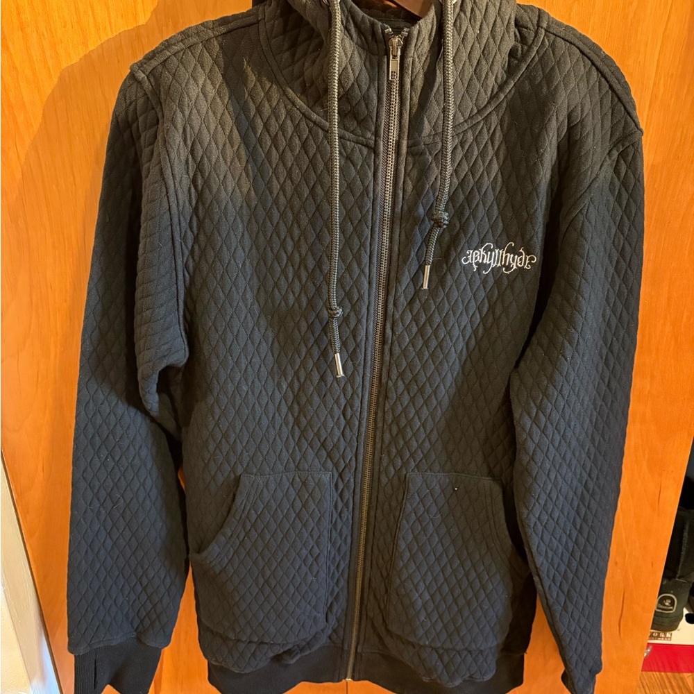 Black Quilted Zip-Up Hoodie with Diamond Pattern